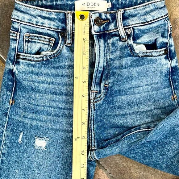 Hidden Distressed High Rise Rough Hem Jeans Size 22 - Picture 3 of 8